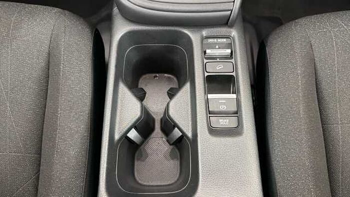 Honda HR-V Hybrid 1.5 h i-MMD Elegance SUV 5dr Petrol Hybrid CVT Euro 6 (s/s) (131 ps) 