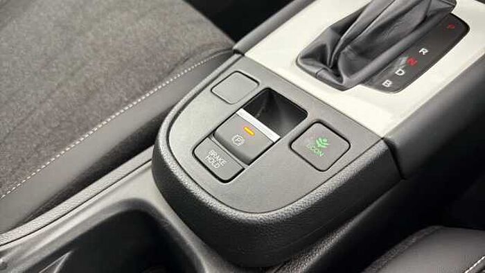 Honda Jazz Hybrid 1.5 h i-MMD Advance Hatchback 5dr Petrol Hybrid eCVT Euro 6 (s/s) (122 ps) 