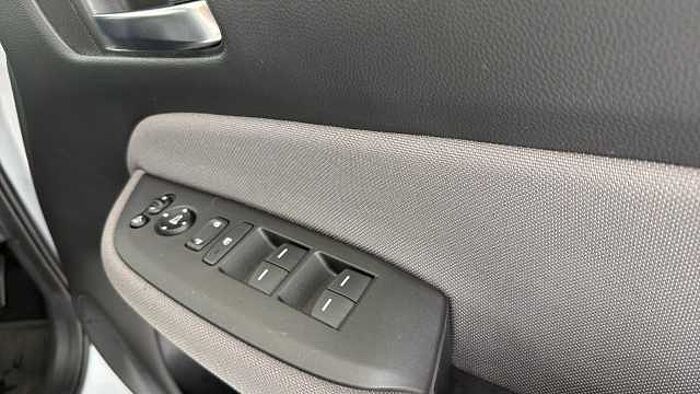Honda Jazz Hybrid 1.5 h i-MMD Crosstar EX Hatchback 5dr Petrol Hybrid eCVT Euro 6 (s/s) (107 ps) 