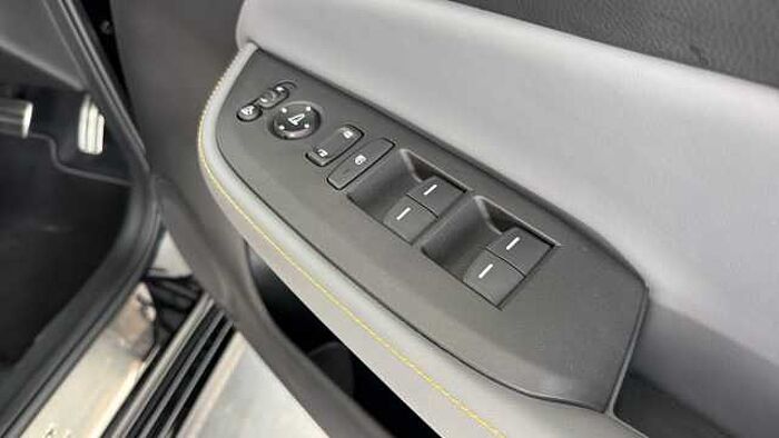 Honda Jazz Hybrid 1.5 h i-MMD Advance Sport Hatchback 5dr Petrol Hybrid eCVT Euro 6 (s/s) (122 ps) 