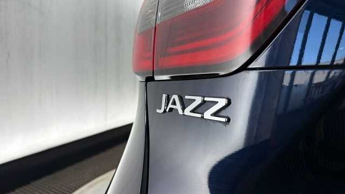 Honda Jazz Hybrid 1.5 h i-MMD Advance Hatchback 5dr Petrol Hybrid eCVT Euro 6 (s/s) (122 ps) 