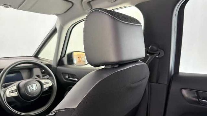 Honda Jazz Hybrid 1.5 h i-MMD Crosstar Advance Hatchback 5dr Petrol Hybrid eCVT Euro 6 (s/s) (122 