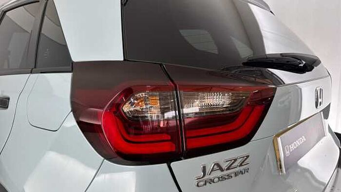 Honda Jazz Hybrid 1.5 h i-MMD Crosstar Advance Hatchback 5dr Petrol Hybrid eCVT Euro 6 (s/s) (122 