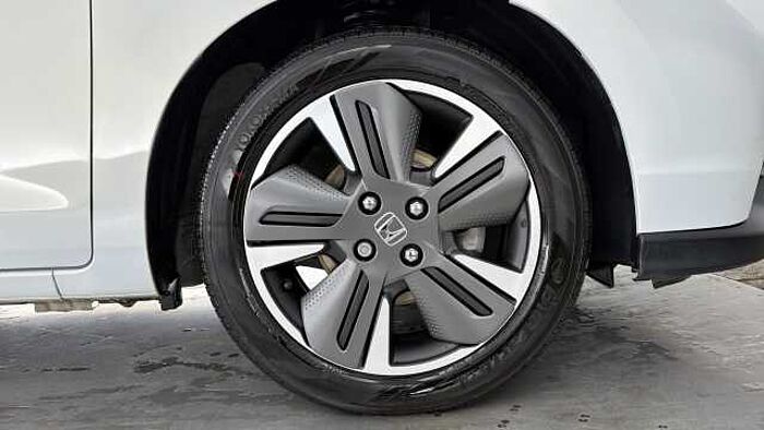 Honda Jazz Hybrid 1.5 h i-MMD Advance Hatchback 5dr Petrol Hybrid eCVT Euro 6 (s/s) (122 ps) 