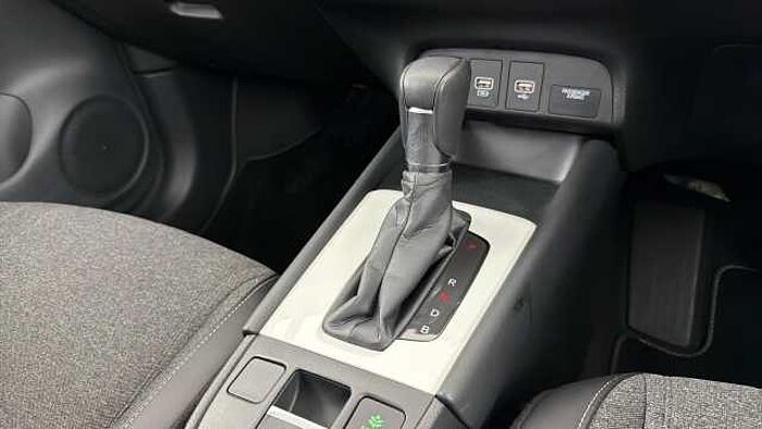 Honda Jazz Hybrid 1.5 h i-MMD Advance Hatchback 5dr Petrol Hybrid eCVT Euro 6 (s/s) (122 ps) 