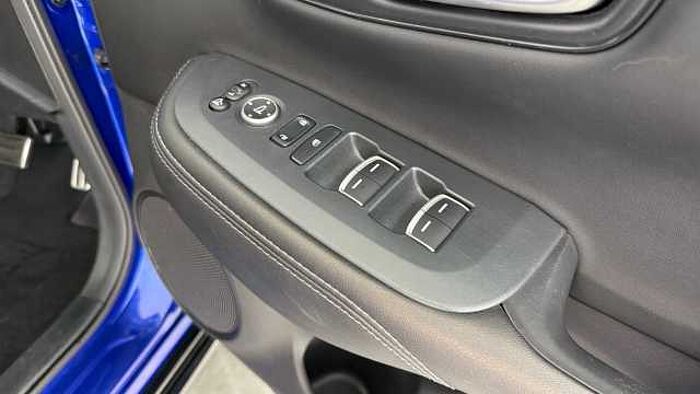 Honda ZR-V e:HEV 2.0 h i-MMD Advance SUV 5dr Petrol Hybrid eCVT Euro 6 (s/s) (184 ps) 