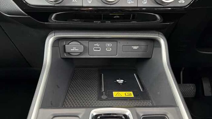 Honda CR-V Hybrid 2.0 h i-MMD Elegance SUV 5dr Petrol Hybrid eCVT 4WD Euro 6 (s/s) (184 ps) 